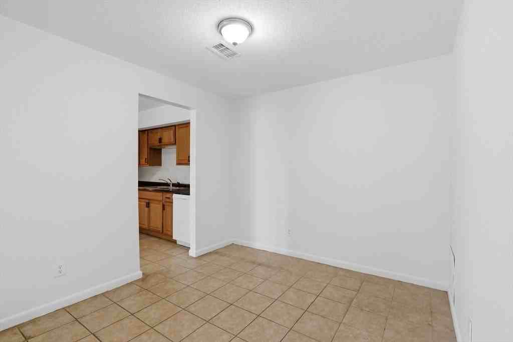26 Beacon St #10F - Photo 4 of 19
