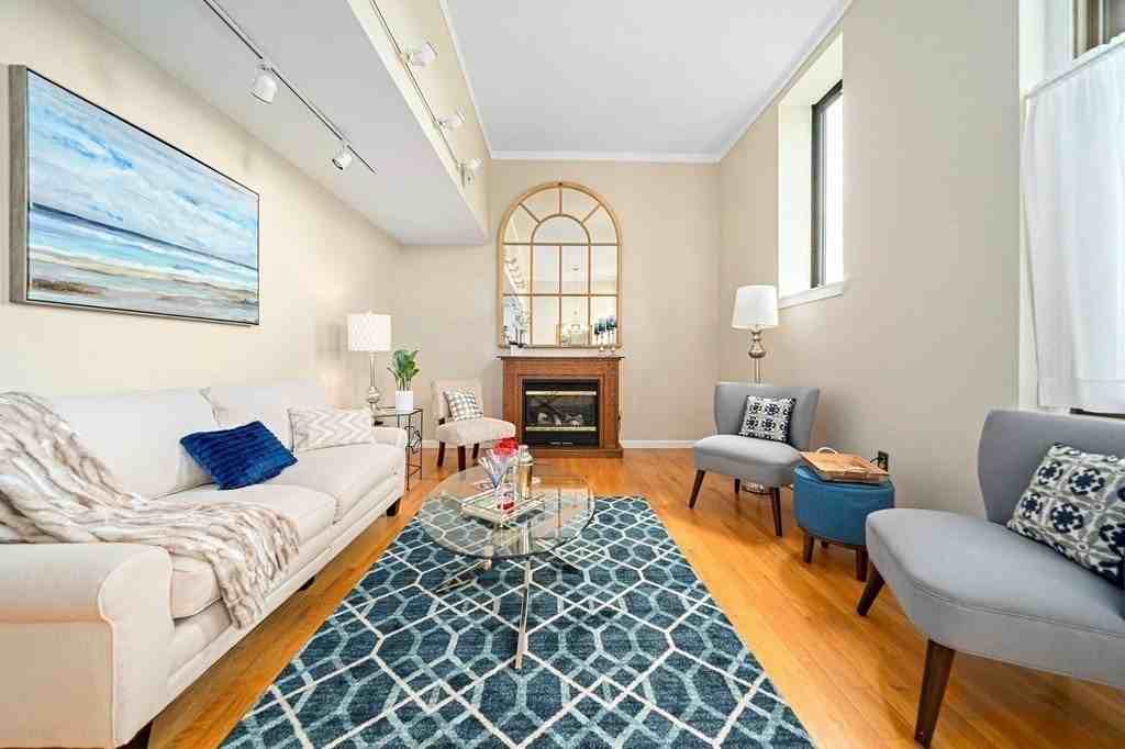 94 Newbury Ave #200 - Photo 3 of 13