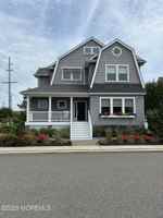 featured image of 104 Stephens Pl