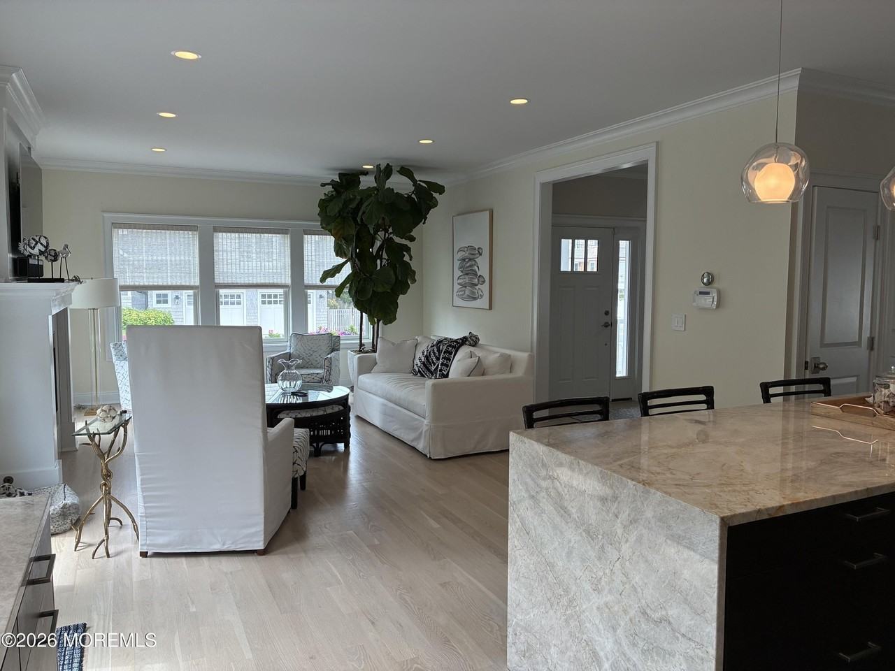 104 Stephens Pl - Photo 6 of 32