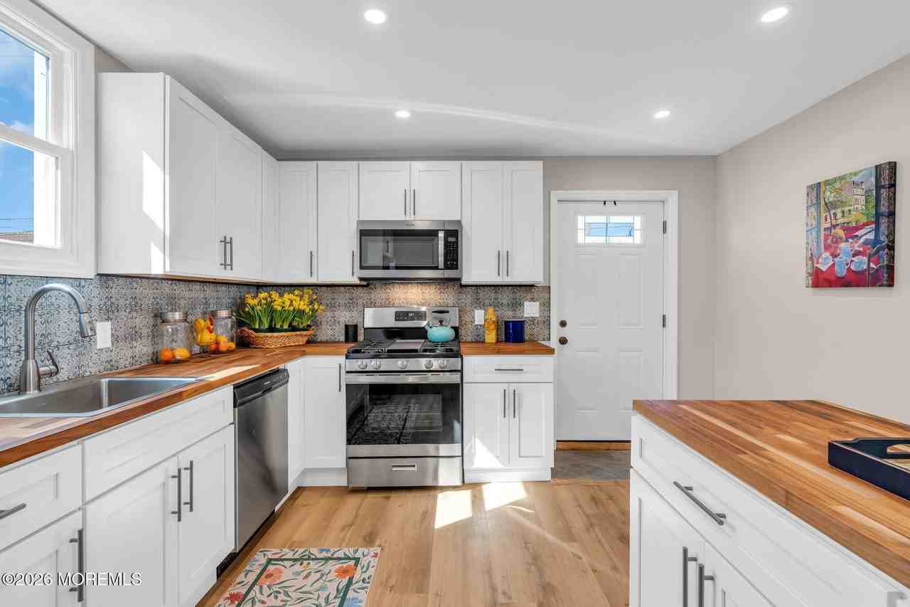 282 Carr Ave #1 - Photo 7 of 22