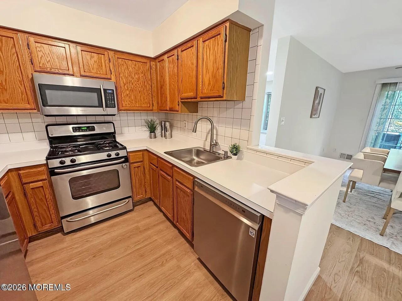 577 Windflower Ct - Photo 7 of 23