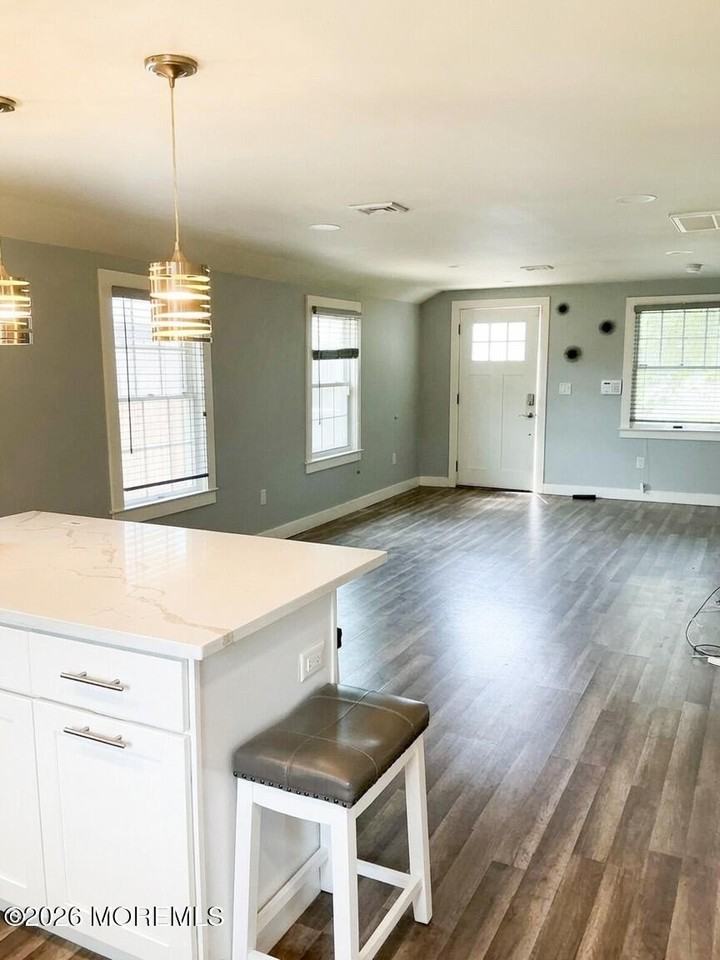 37 Myrtle Ave - Photo 4 of 14