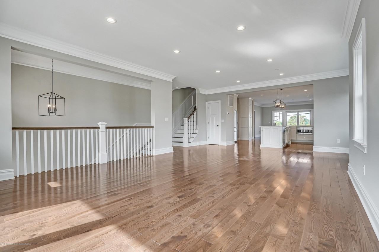 1260 Ocean Ave #B - Photo 3 of 44
