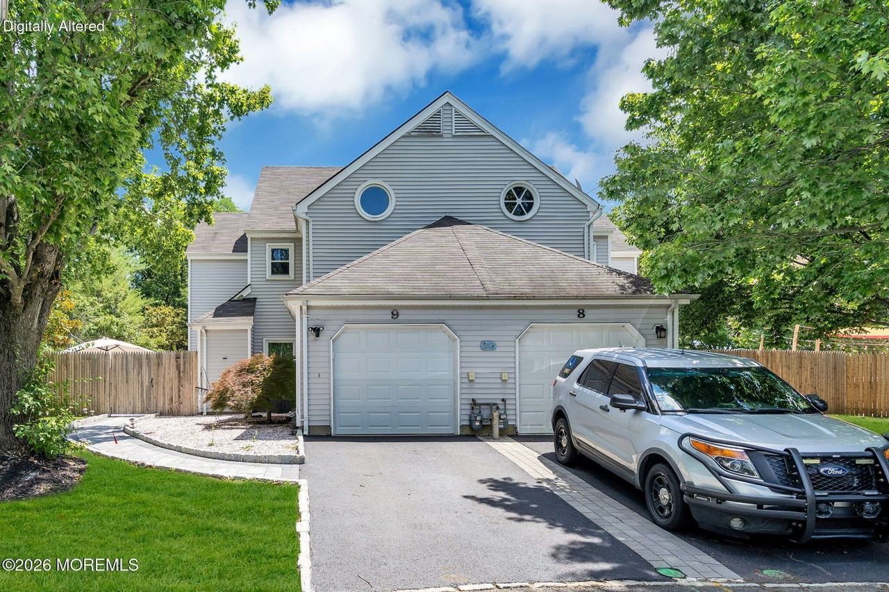 9 Frost Court - Photo 4 of 28