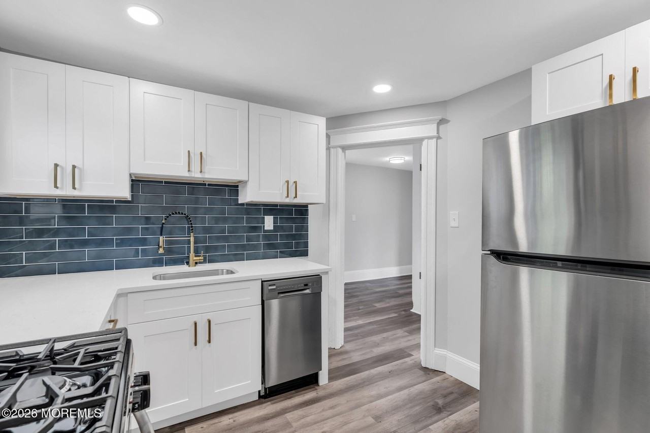 209 Atkins Ave #2ndFL - Photo 5 of 22
