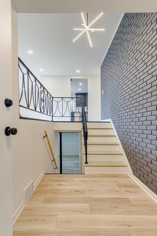 2541 75th St - Photo 4 of 38
