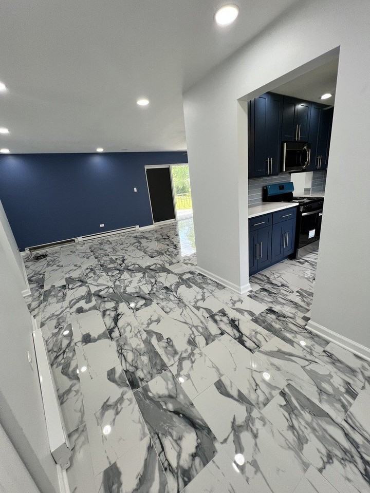 2303 HOLIDAY TERRACE Court #41 - Photo 4 of 11