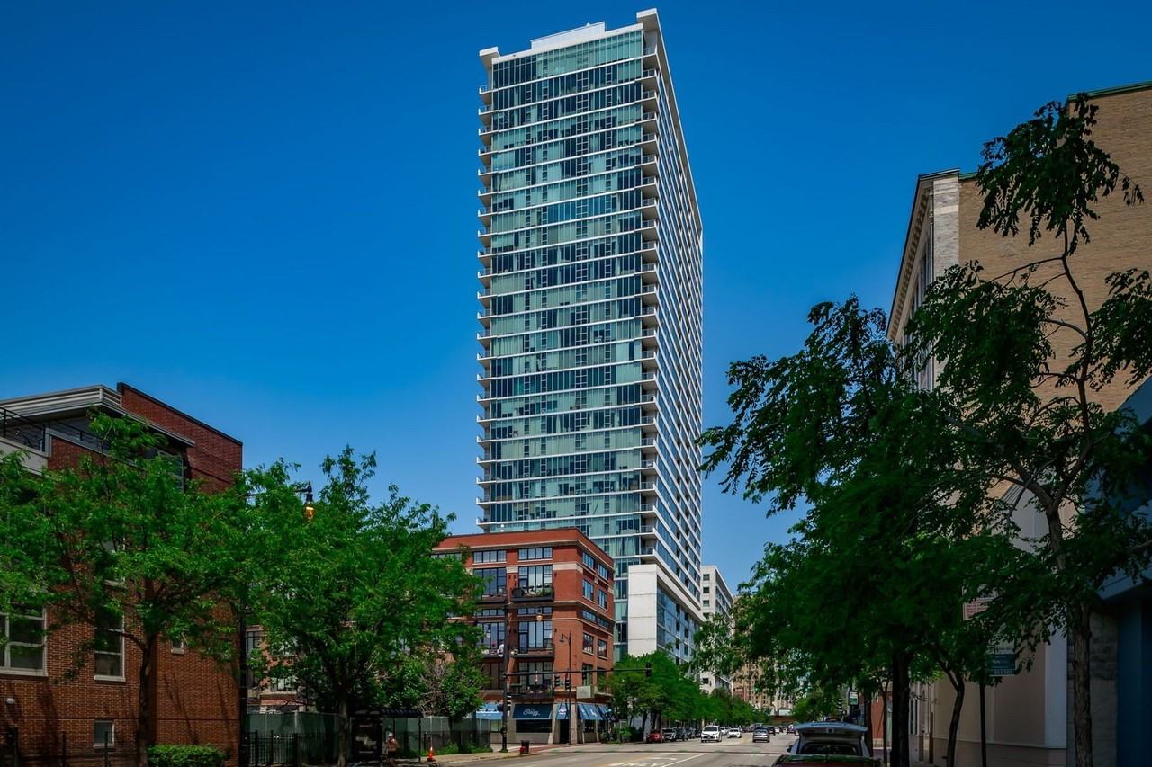 1720 S Michigan Ave #2309 - Photo 2 of 30