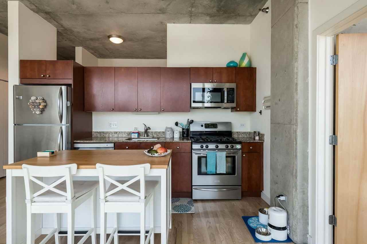 1720 S Michigan Ave #2309 - Photo 7 of 30
