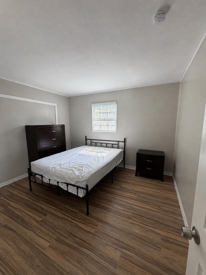 Pinnacle Dr - Photo 3 of 4