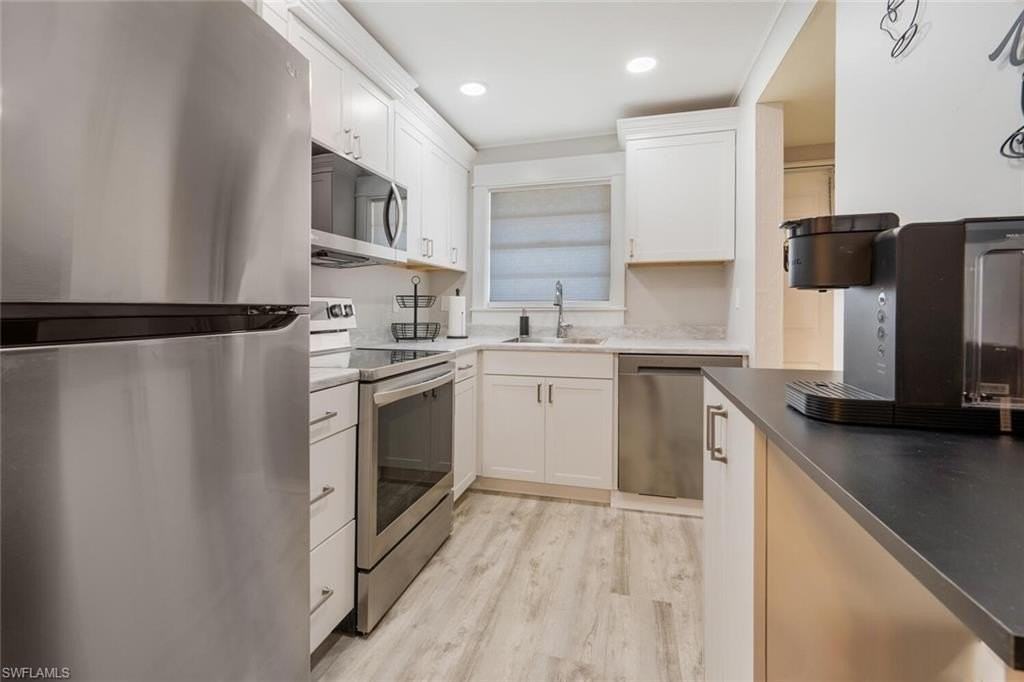 499 Forest Lakes Blvd #105 - Photo 5 of 27