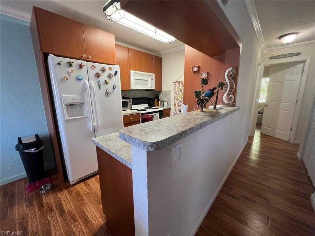 4603 Bayshore Dr #F8 - Photo 6 of 18
