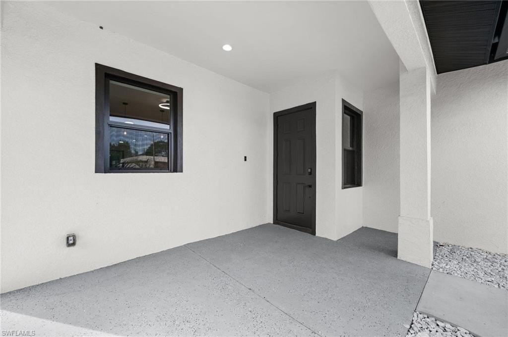 1916 Jefferson Ave - Photo 4 of 31
