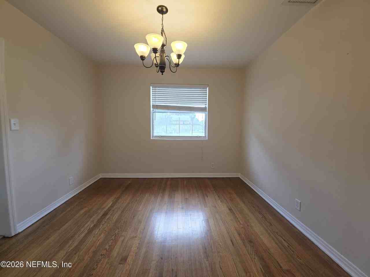 2931 Saint Johns Ave #4 - Photo 4 of 9