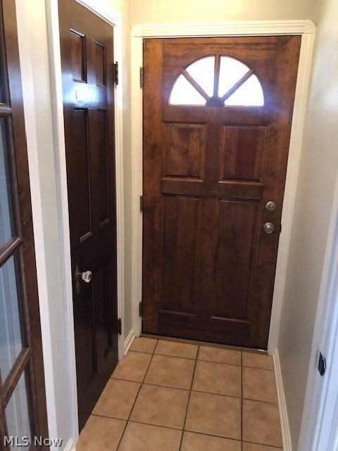 4418 W 176th St - Photo 2 of 23