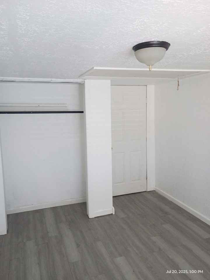 1514 Nw Smith Ave #1 - Photo 4 of 10