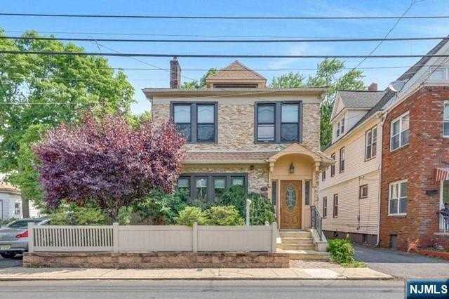 115 W Englewood Ave - Photo 2 of 26