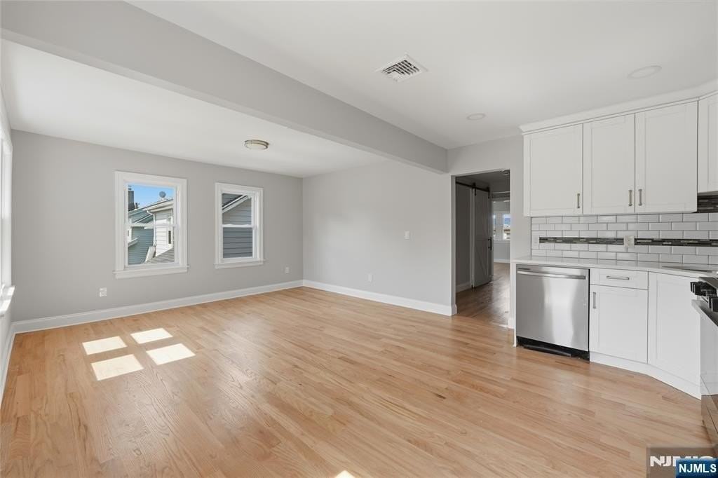 43 4th St - Photo 3 of 8