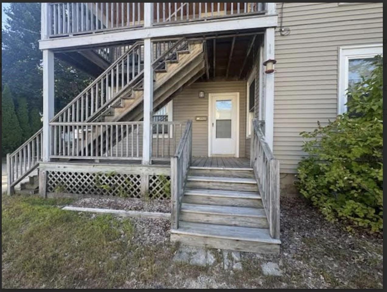 25 Elm St #A - Photo 2 of 10
