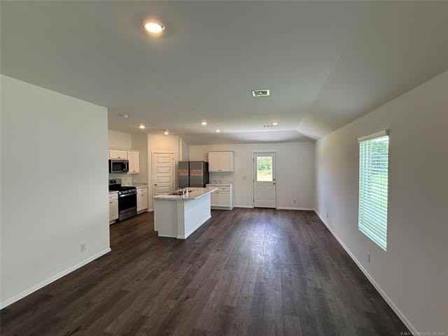11822 S 279th East Ave - Photo 3 of 25