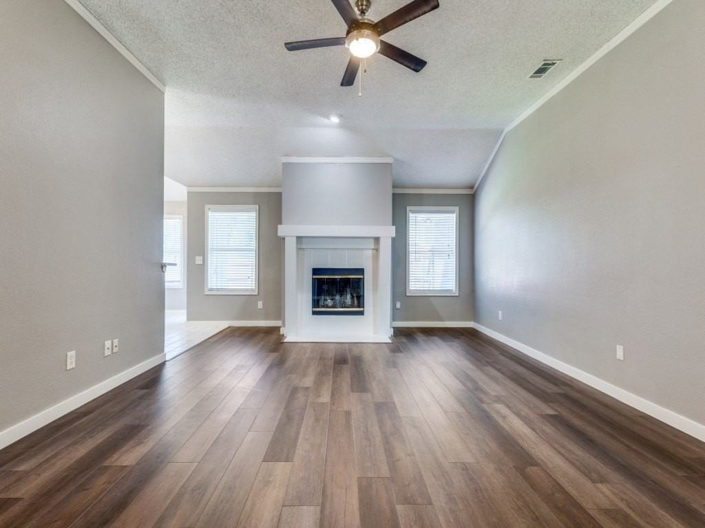 8101 Bay St - Photo 7 of 25