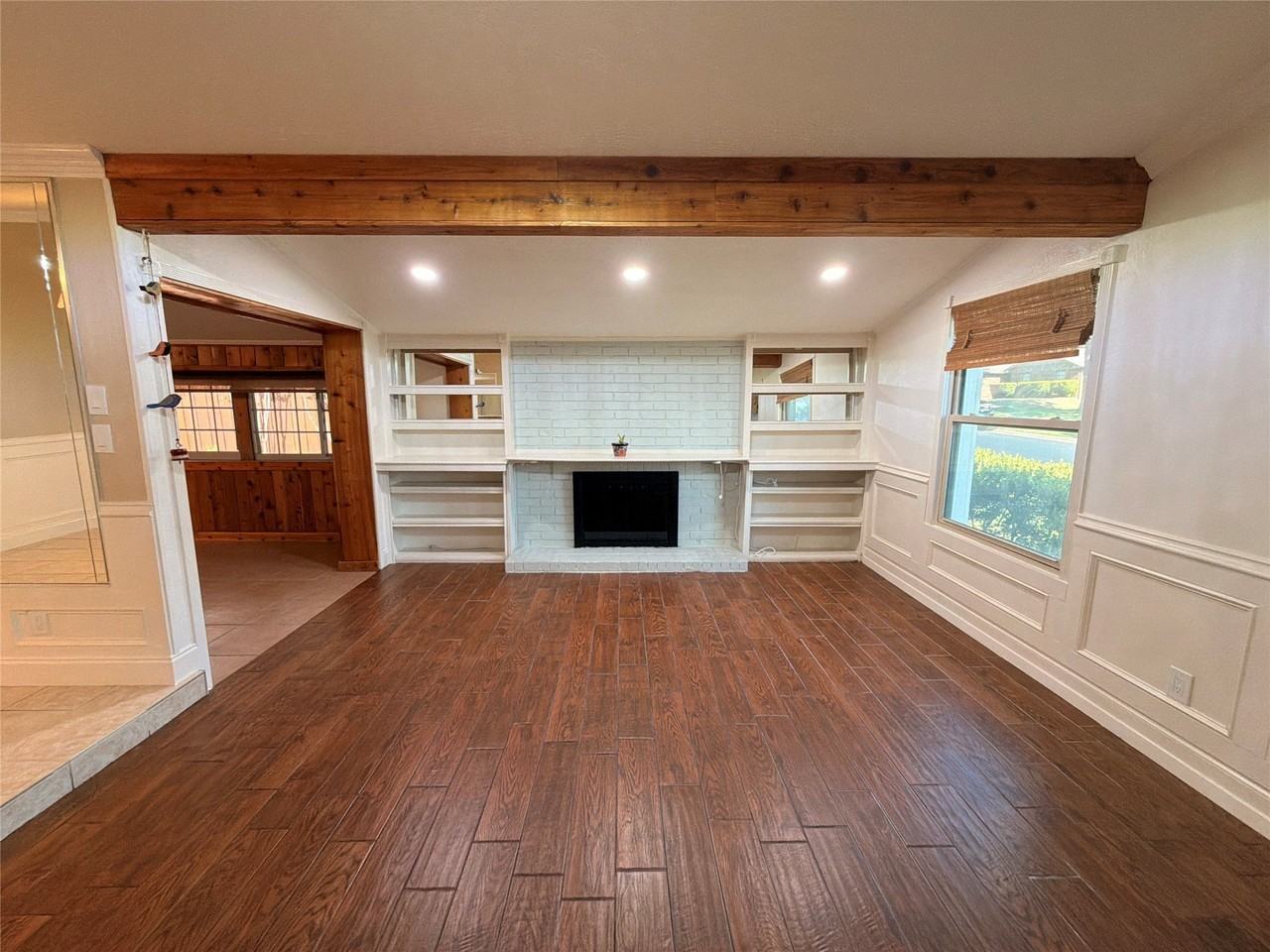 3709 Pinewood St - Photo 6 of 34