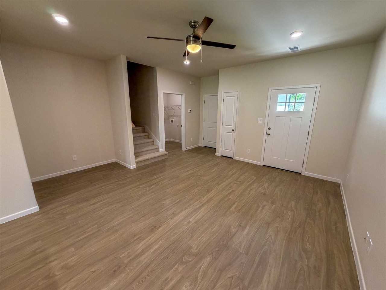 413 W Dulin St - Photo 4 of 17
