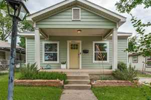 featured image of 2723 Sharon St