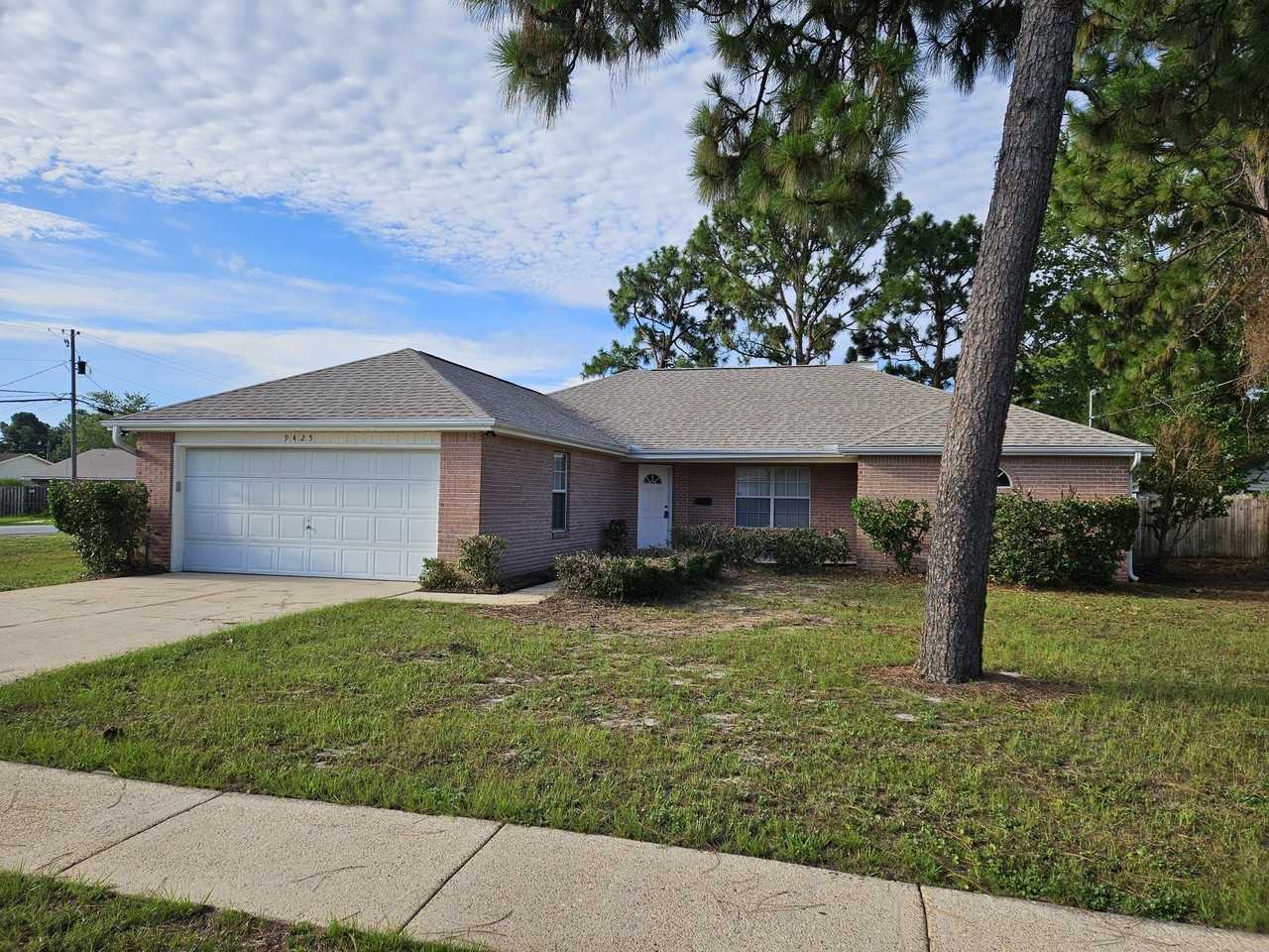9425 Victoria Ln - Photo 3 of 33