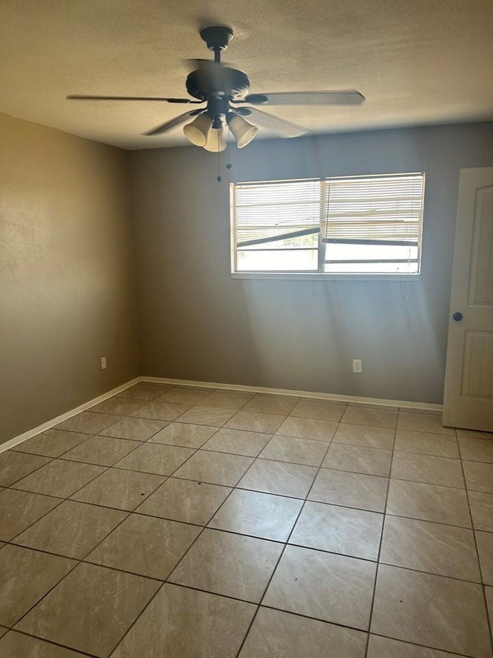 1517 E Century Ave #4 - Photo 4 of 5