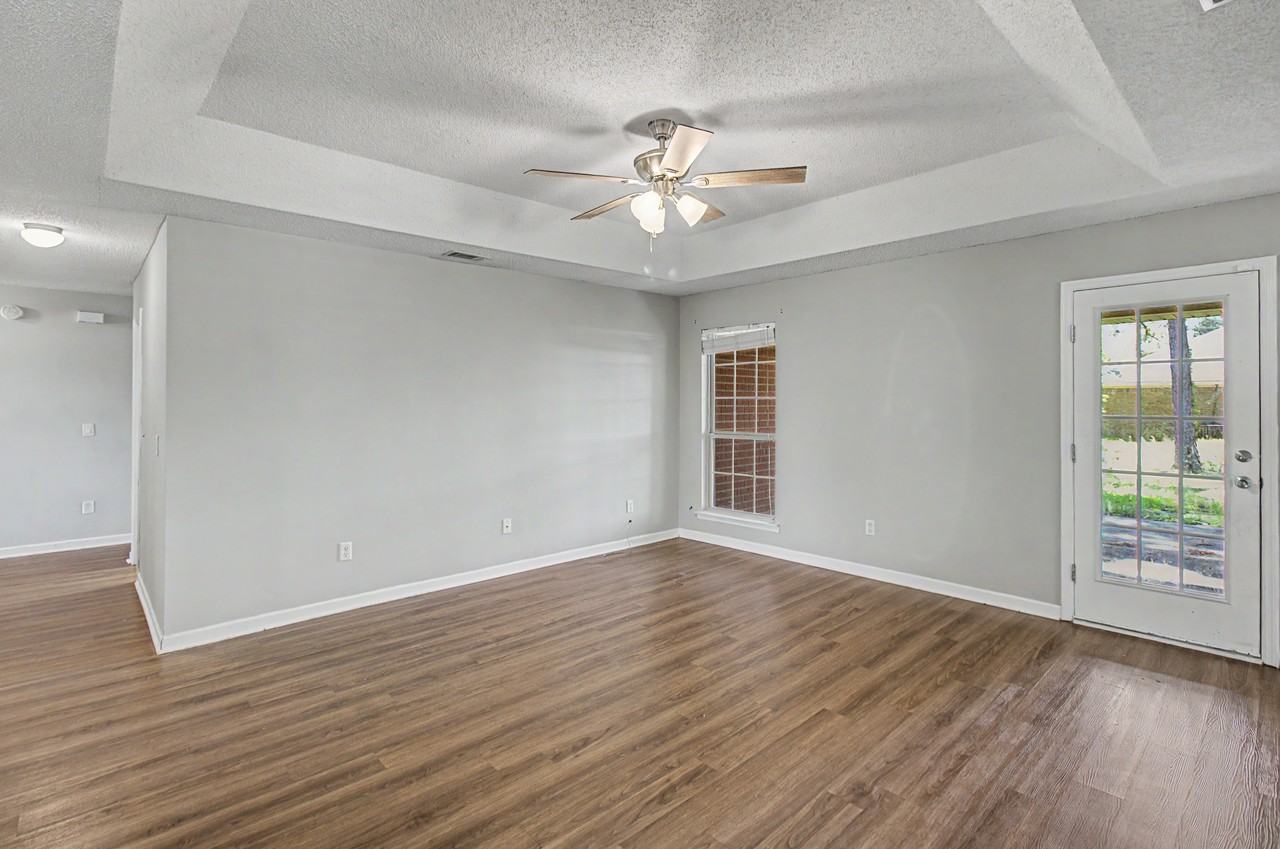 1110 Cornett Ct #1 - Photo 4 of 32
