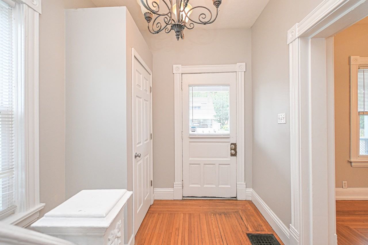 4221 Bell St #1 - Photo 6 of 47