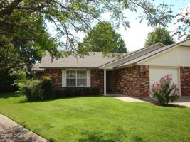 featured image of 3328 Poplar Ct