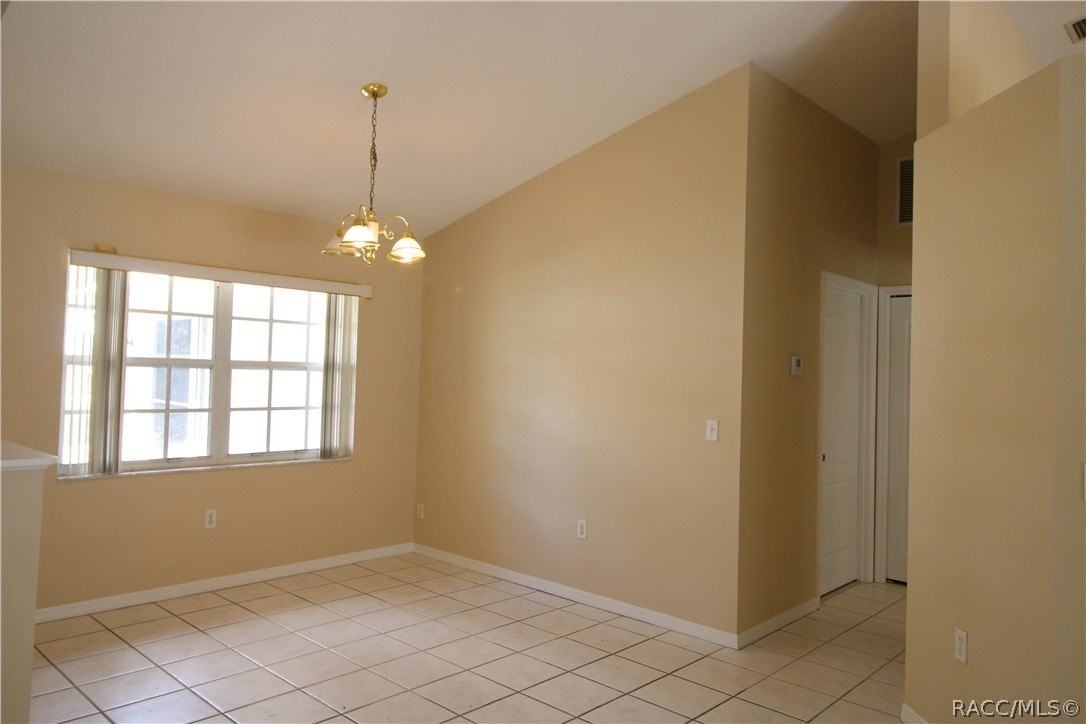 2864 N Churchill Way - Photo 5 of 32