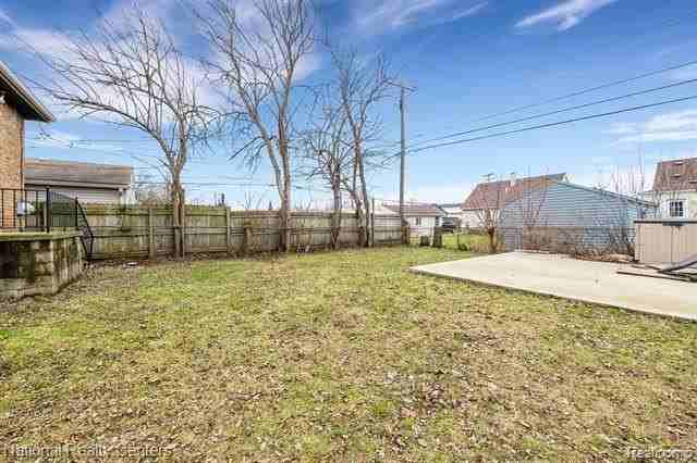 39 E Brockton Ave - Photo 5 of 20