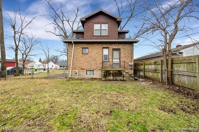 39 E Brockton Ave - Photo 7 of 20