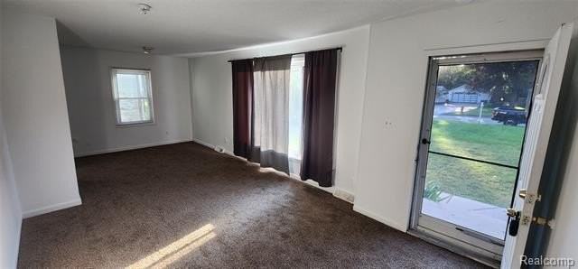 15024 Lyons St - Photo 4 of 17
