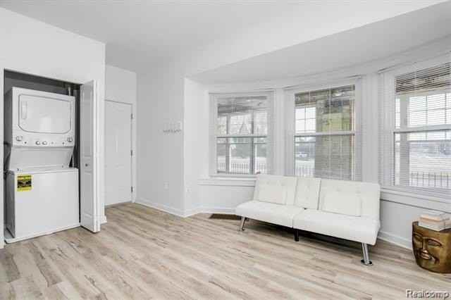 799 E Grand Blvd #4 - Photo 4 of 14
