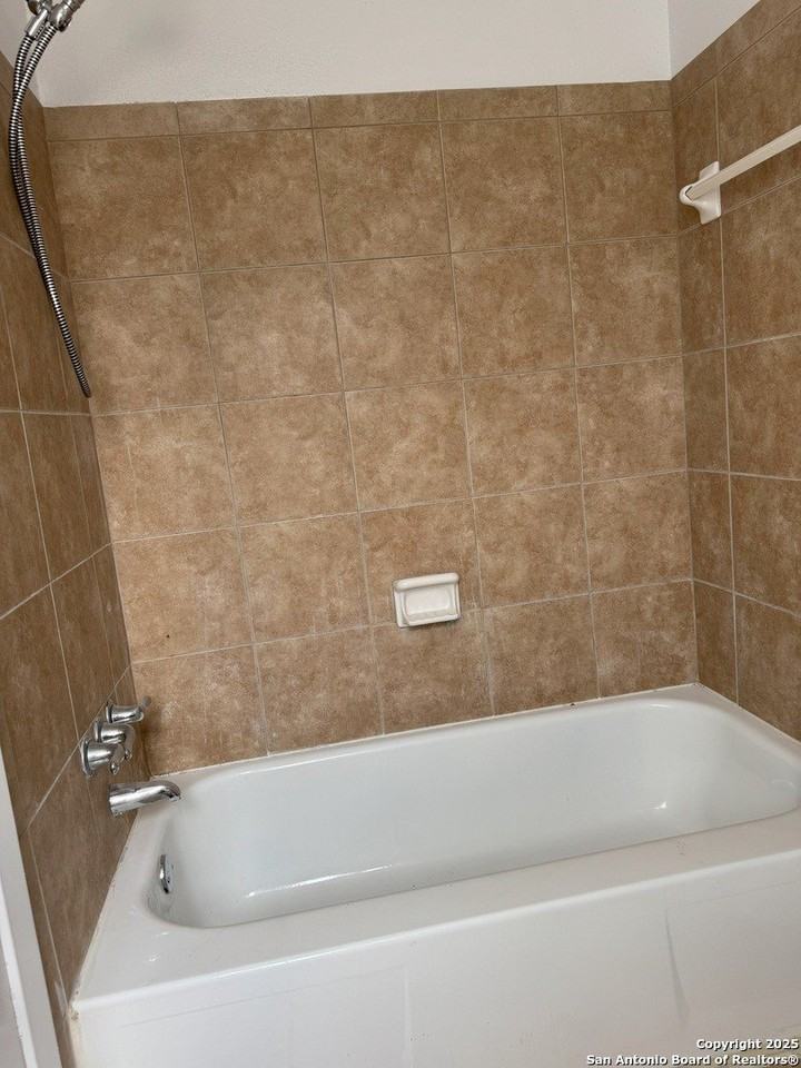 132 Meadow Way - Photo 7 of 15