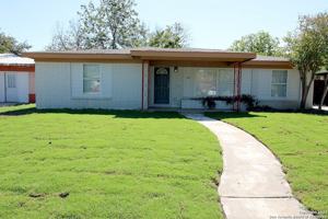 featured image of 64 Vaughan Pl