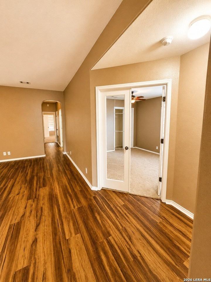 9006 Pinseeker - Photo 3 of 30
