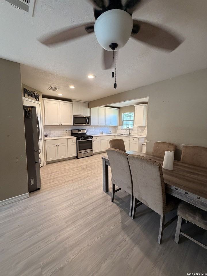 551 Westbend Dr - Photo 2 of 9