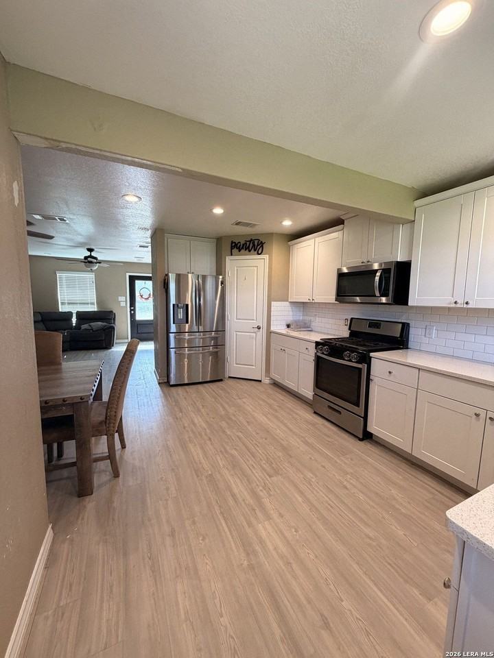 551 Westbend Dr - Photo 3 of 9