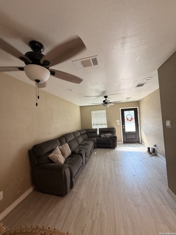 551 Westbend Dr - Photo 4 of 9