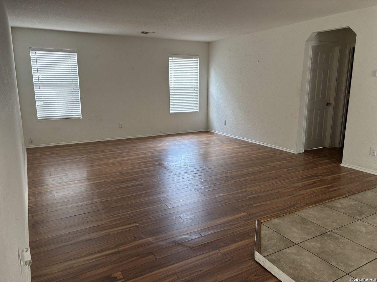16315 Kentucky Rdg - Photo 4 of 17