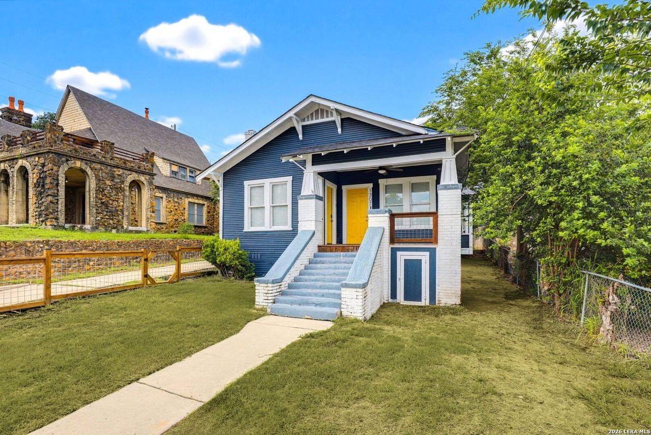 1307 Kayton Ave - Photo 4 of 29