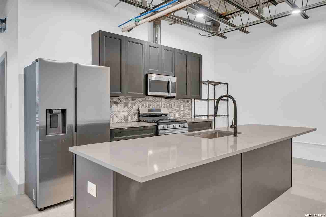 215 Coca Cola Pl #217 - Photo 3 of 8