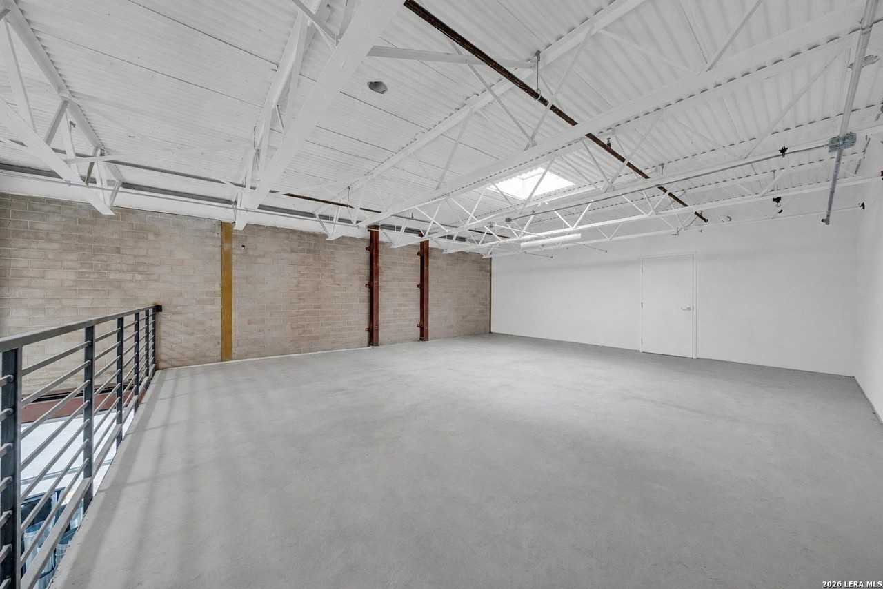 215 Coca Cola Pl #220 - Photo 5 of 12
