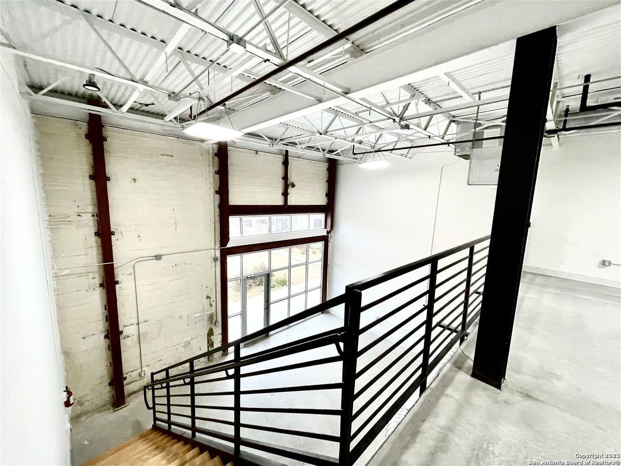 215 Coca Cola Pl #302 - Photo 3 of 20